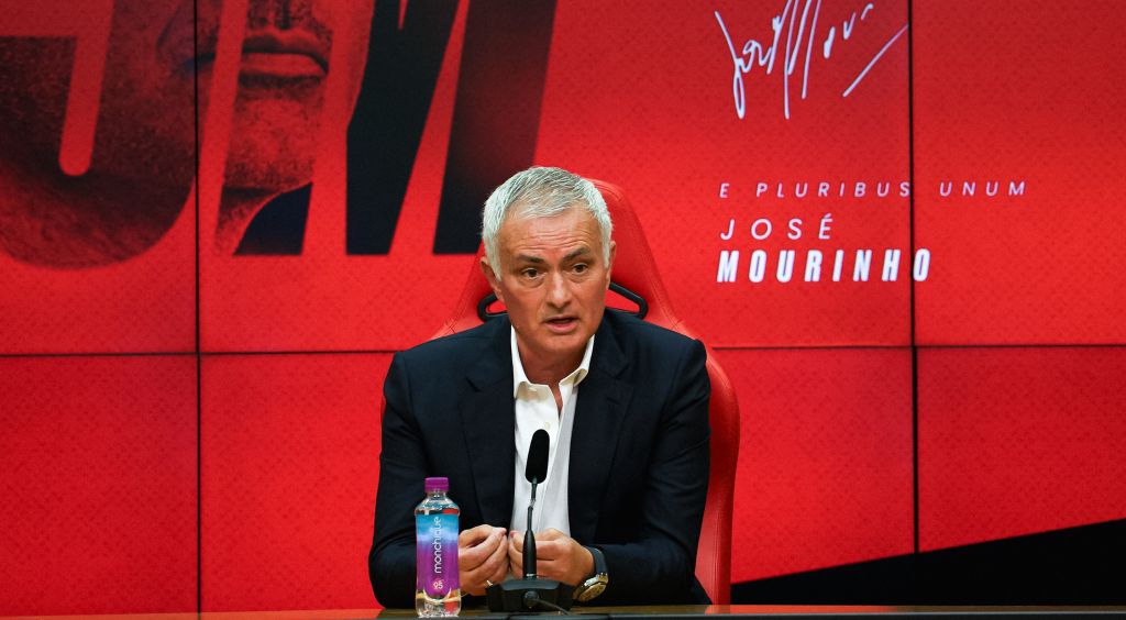 Μουρίνιο: «Επέστρεψα στην κορυφή! Επέστρεψα στην Μπενφίκα!»