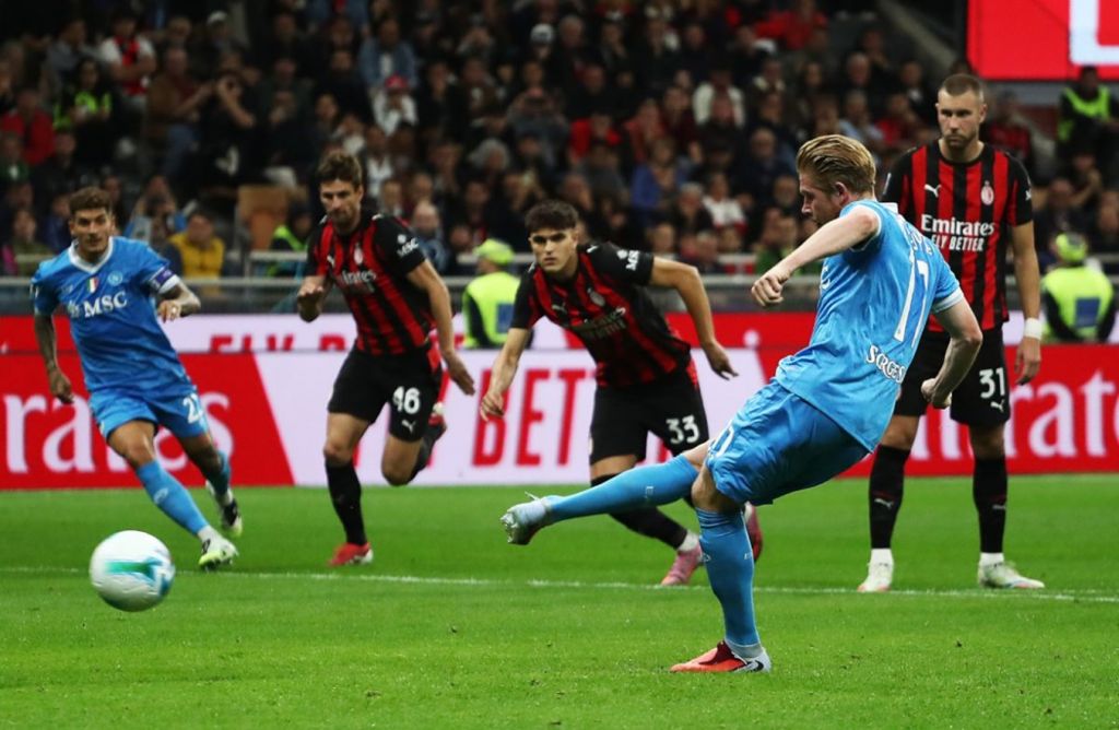 O Κόντε χρειάστηκε μόλις μία ατάκα για να δείξει στον Ντε Μπρούιν ποιος είναι το αφεντικό στη Νάπολι!