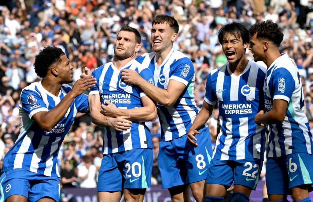 Οι οπαδοί της Λίβερπουλ αποθεώνουν τον Τζέιμς Μίλνερ: «Για πάντα Κόκκινος» (pics)