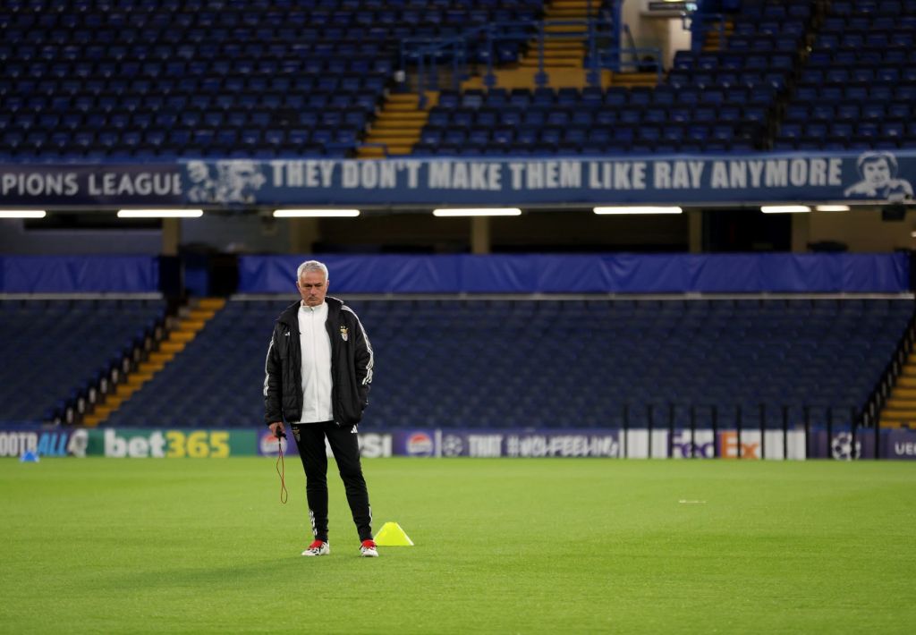 Μουρίνιο: «Η Τσέλσι είναι κομμάτι της ιστορίας μου, τώρα όμως είμαι κόκκινος»