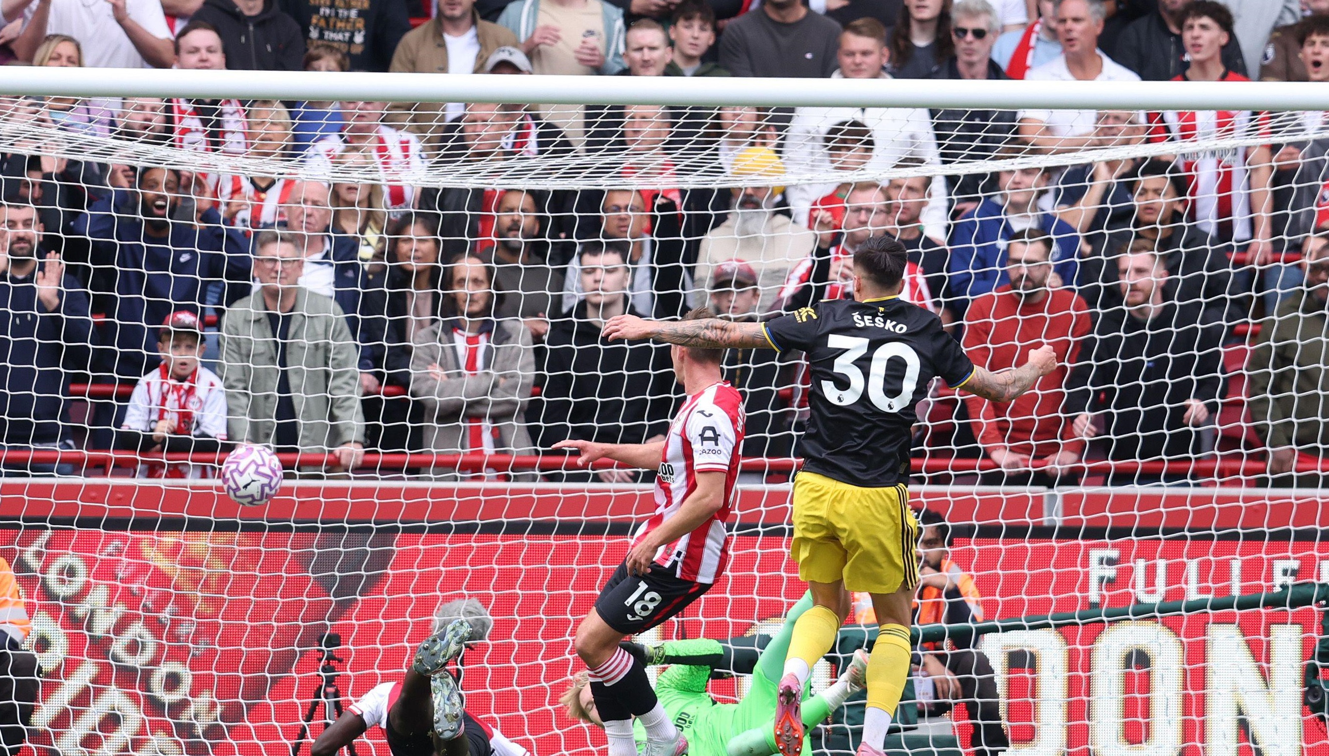 Ξεκίνησε να «πυροβολεί» ο Σέσκο: Αυτό είναι το πρώτο του γκολ με τη φανέλα της Γιουνάιτεντ! (vid)