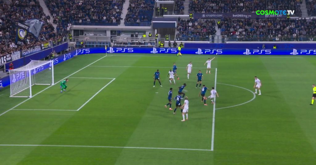 Γκολ κλάσης: Απίθανο τέρμα από τον Τζόλη στο Champions League! (vid)