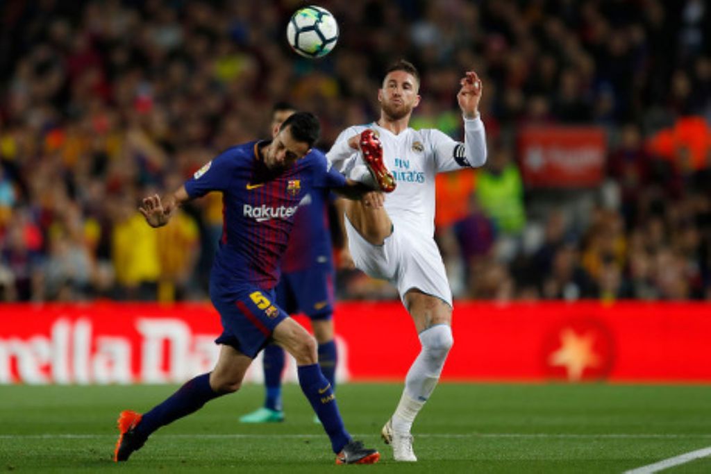 Ο Ράμος υποκλίθηκε στον Μπούσκετς: «Το ποδόσφαιρο χάνει έναν από τους λαμπρότερους μέσους με τους οποίους έχω παίξει»