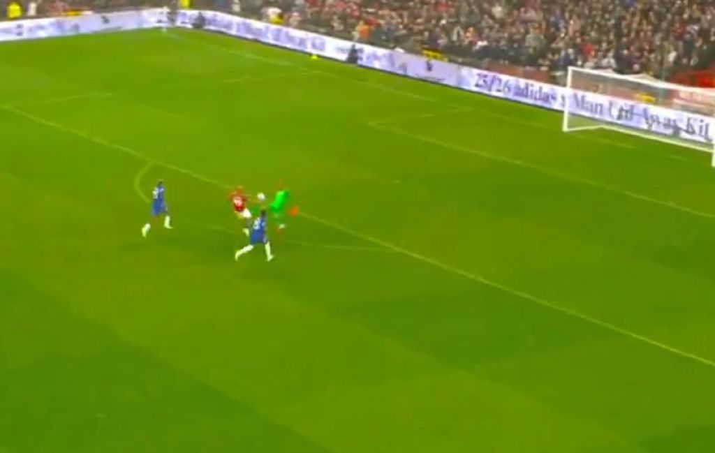 Γιουνάιτεντ – Τσέλσι: Ο Σάντσεθ… ξήλωσε τον Μπεμό και αποβλήθηκε στο 4′ (vid)