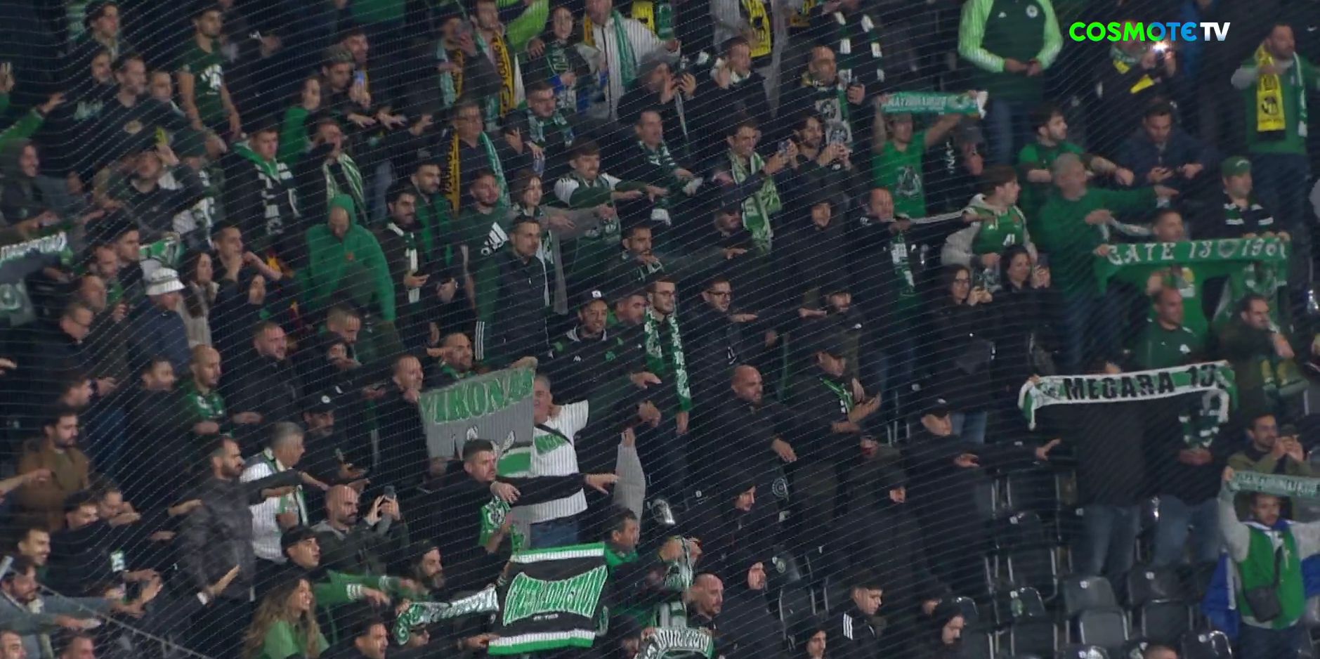 Τρέλα στις εξέδρες: Ο κόσμος του Παναθηναϊκού έγινε ένα με τους παίκτες! (vid)