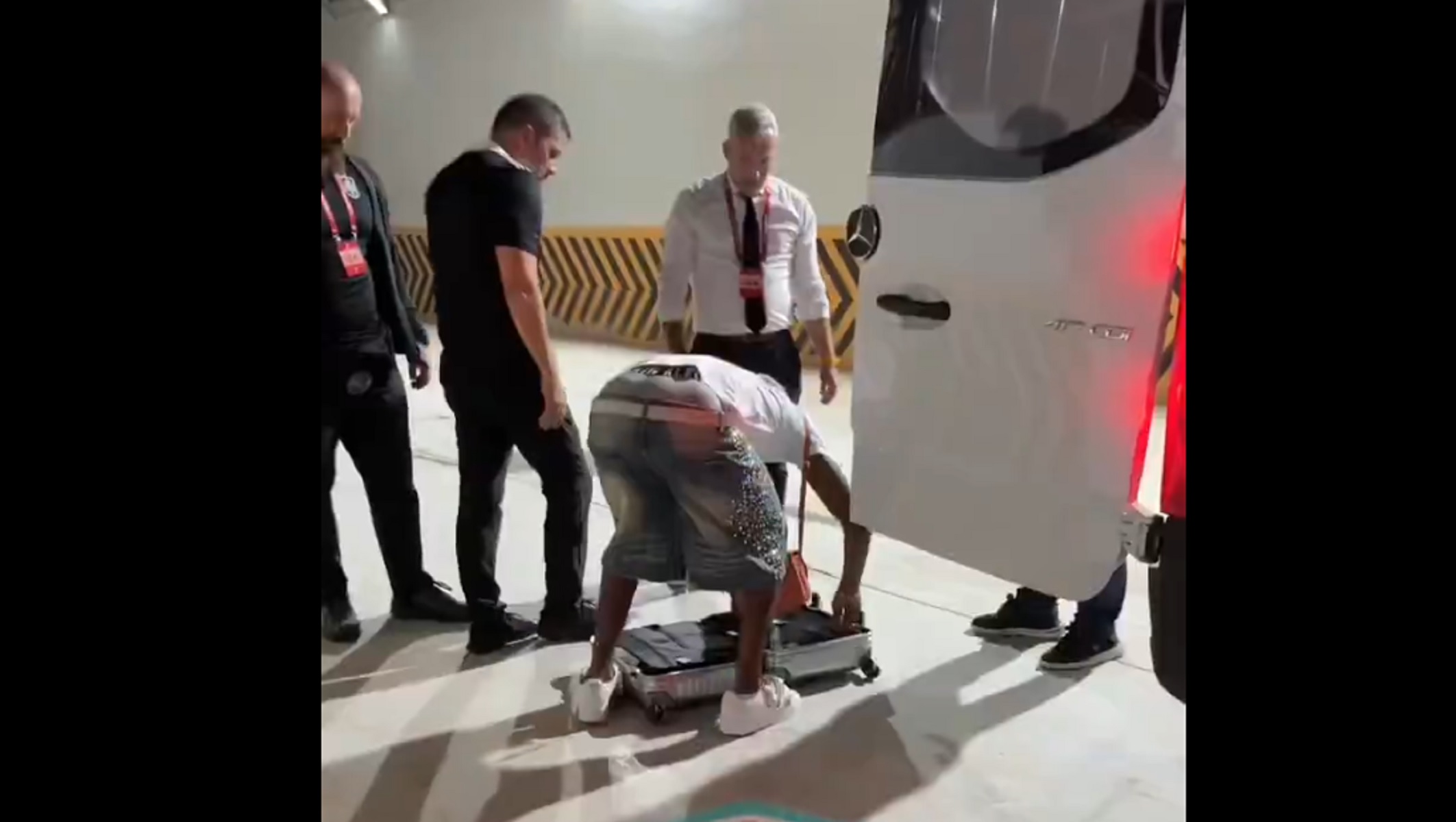 Λαμίν Γιαμάλ: Οι Τούρκοι του… εξαφάνισαν το διαβατήριο (vid)