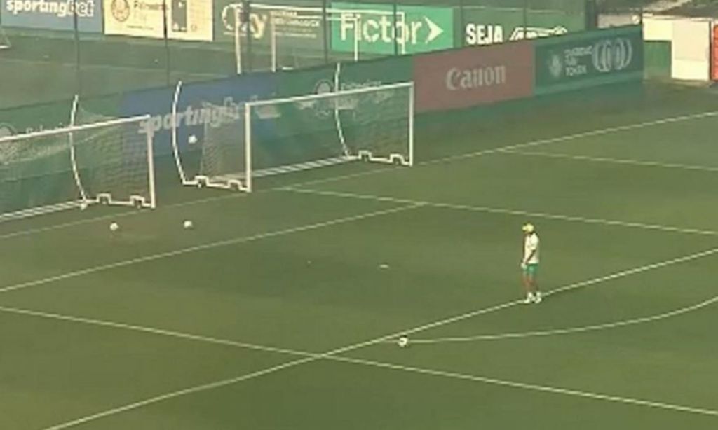 Αμπέλ Φερέιρα όπως… Ροναλντίνιο: Σημάδεψε και βρήκε τρεις σερί φορές το οριζόντιο δοκάρι (vid)