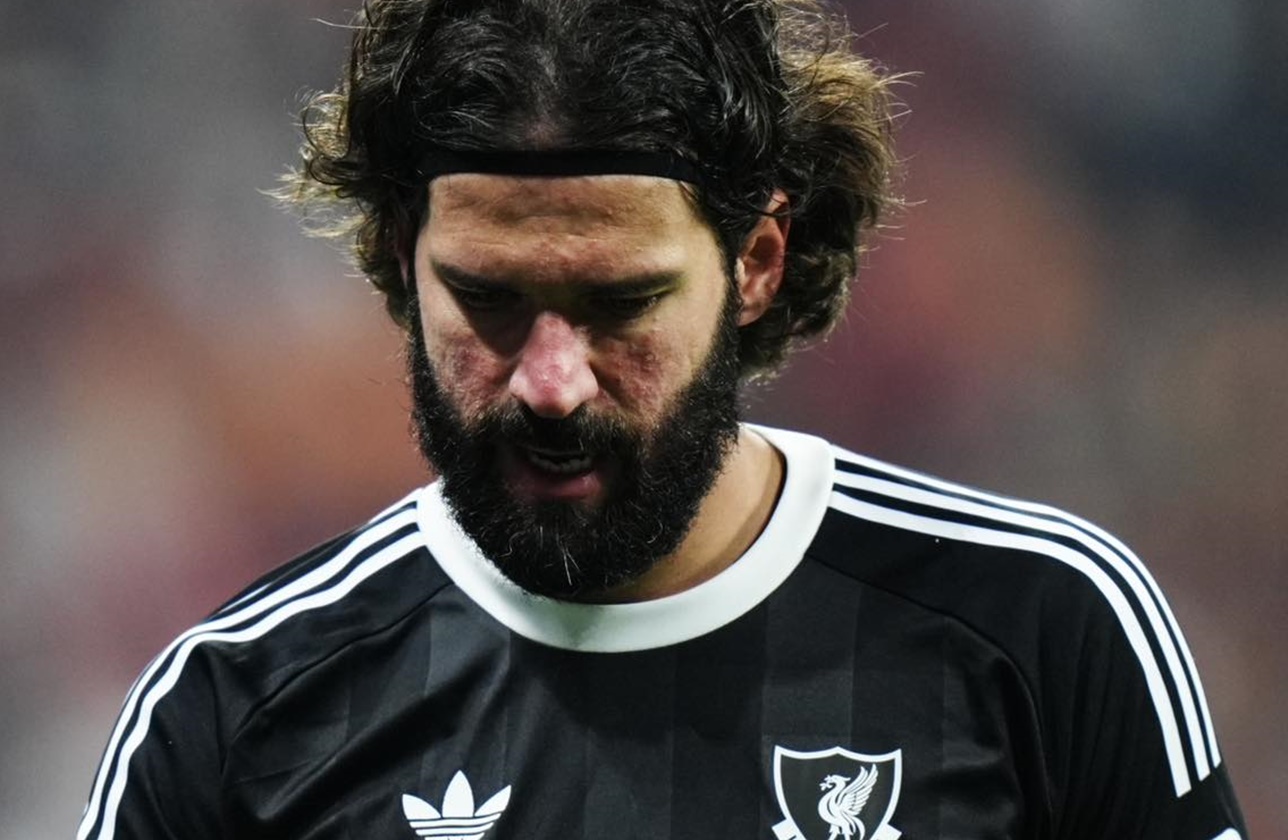 Άσχημα τα πράγματα στη Λίβερπουλ: Ο Σλοτ επιβεβαίωσε ότι χάνει τον Άλισον!