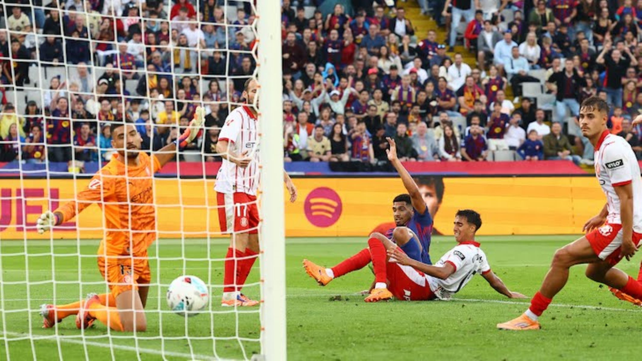 To απίθανο buzzer beater του Ρόναλντ Αραούχο στο Μπαρτσελόνα – Τζιρόνα (vid)