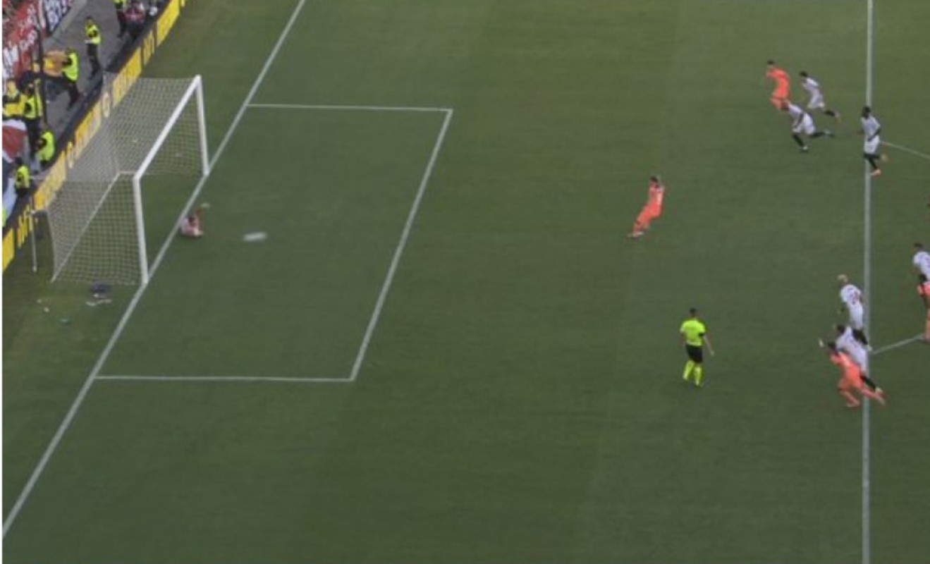 Θλίψη το πέναλτι του Λεβαντόφσκι – Τον «φόβισε» ο Βλαχοδήμος (vid)