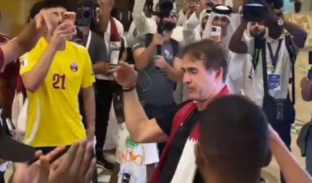 O Λοπετέγκι έστειλε το Κατάρ στο Mundial και… έστησε χορό (vid)