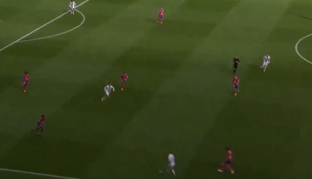 H γκολάρα της Λιόν… τερμάτισε το playstation (vid)