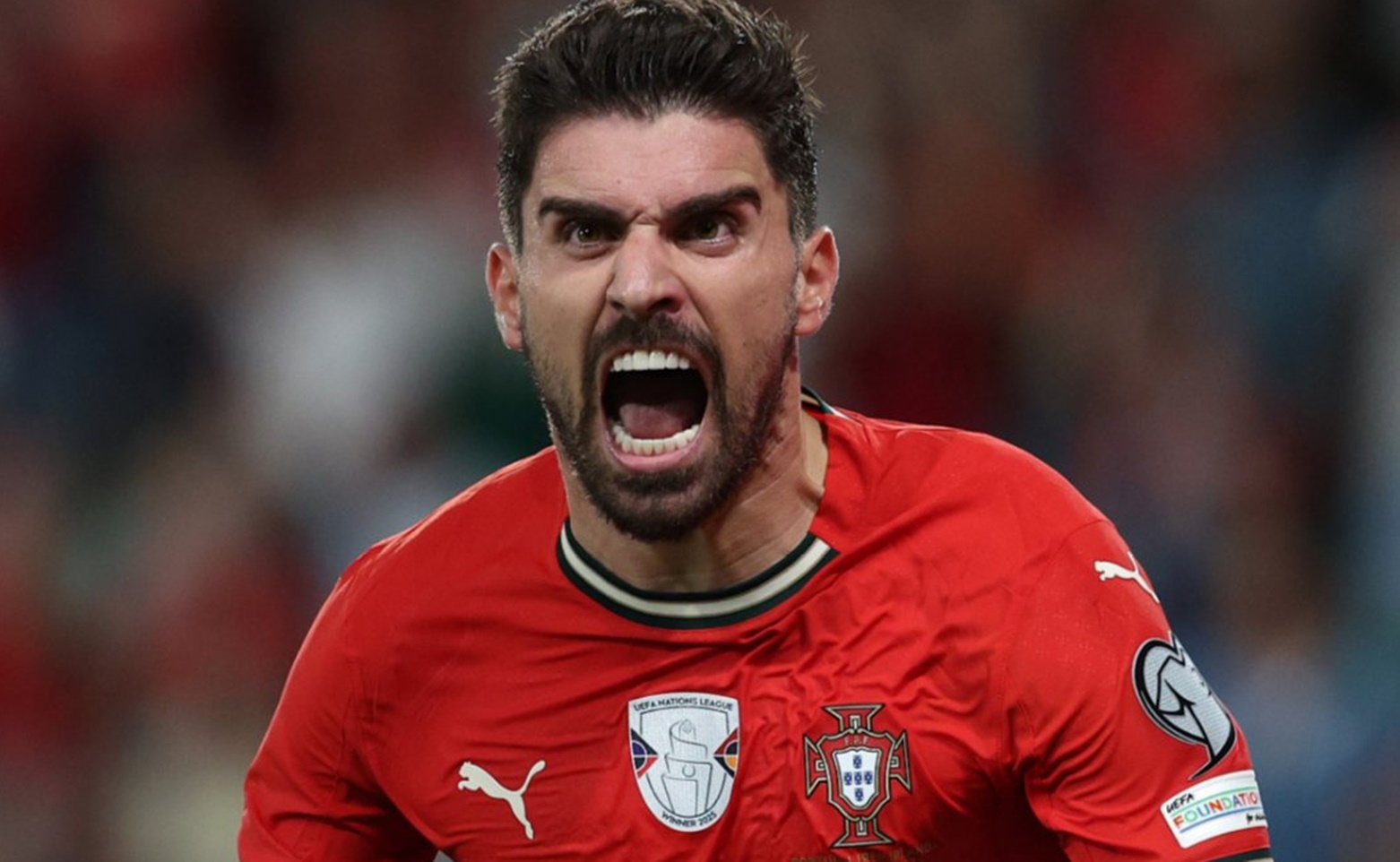 Μαγικές στιγμές στο ματς της Πορτογαλίας: Ο Νέβες την… ξελάσπωσε! (vid)