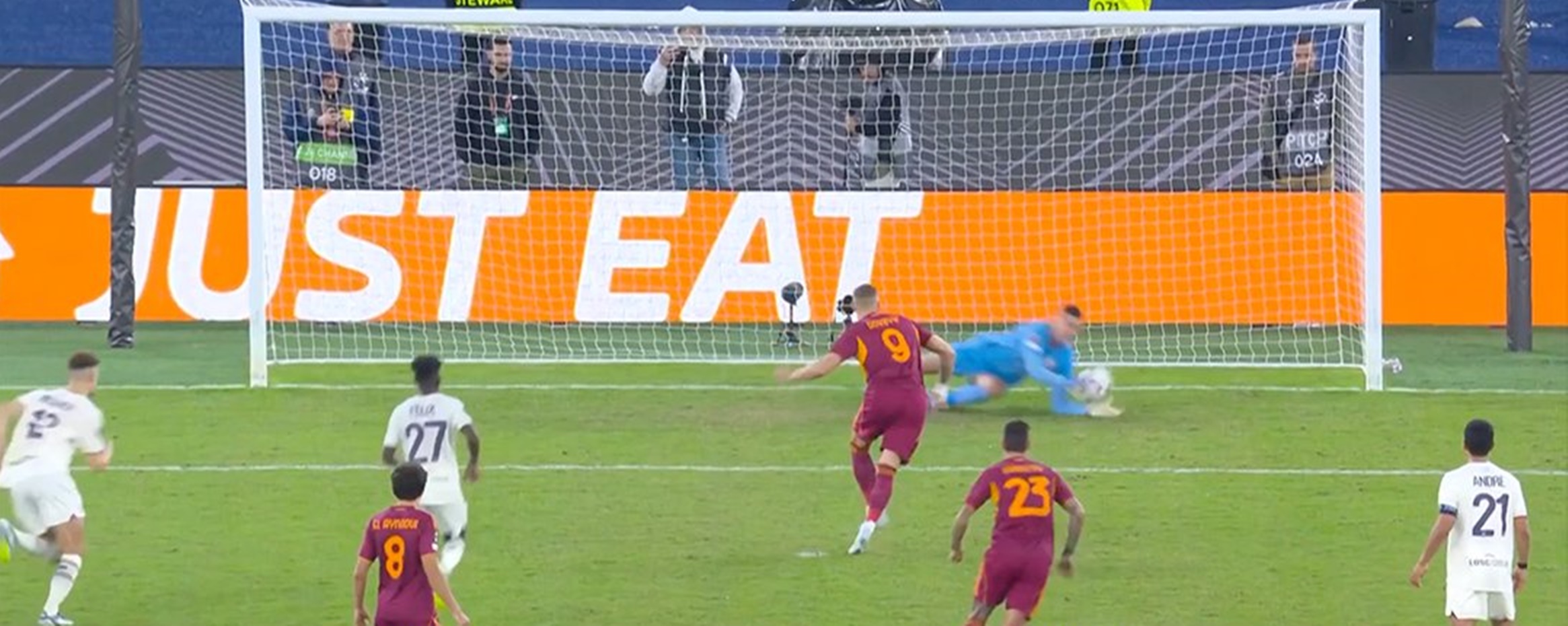 Απίστευτο κι όμως… ιταλικό: Η Ρόμα έχασε τρεις φορές το ίδιο πέναλτι! (vid)