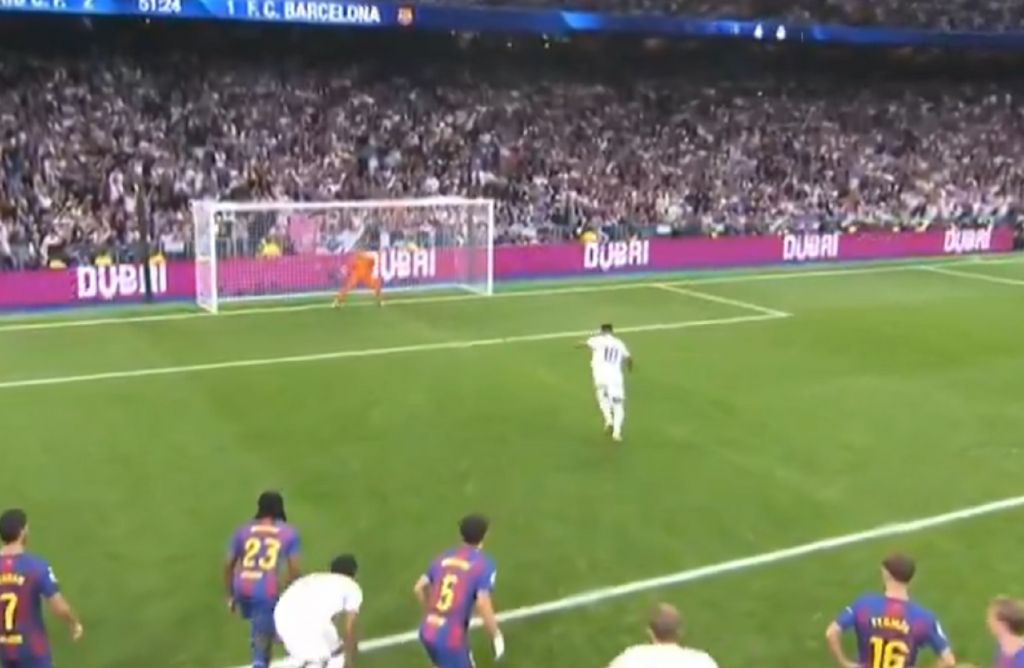 Ηρωικό στοπ του Σέζνι στο πέναλτι του Μπαπέ (vid)