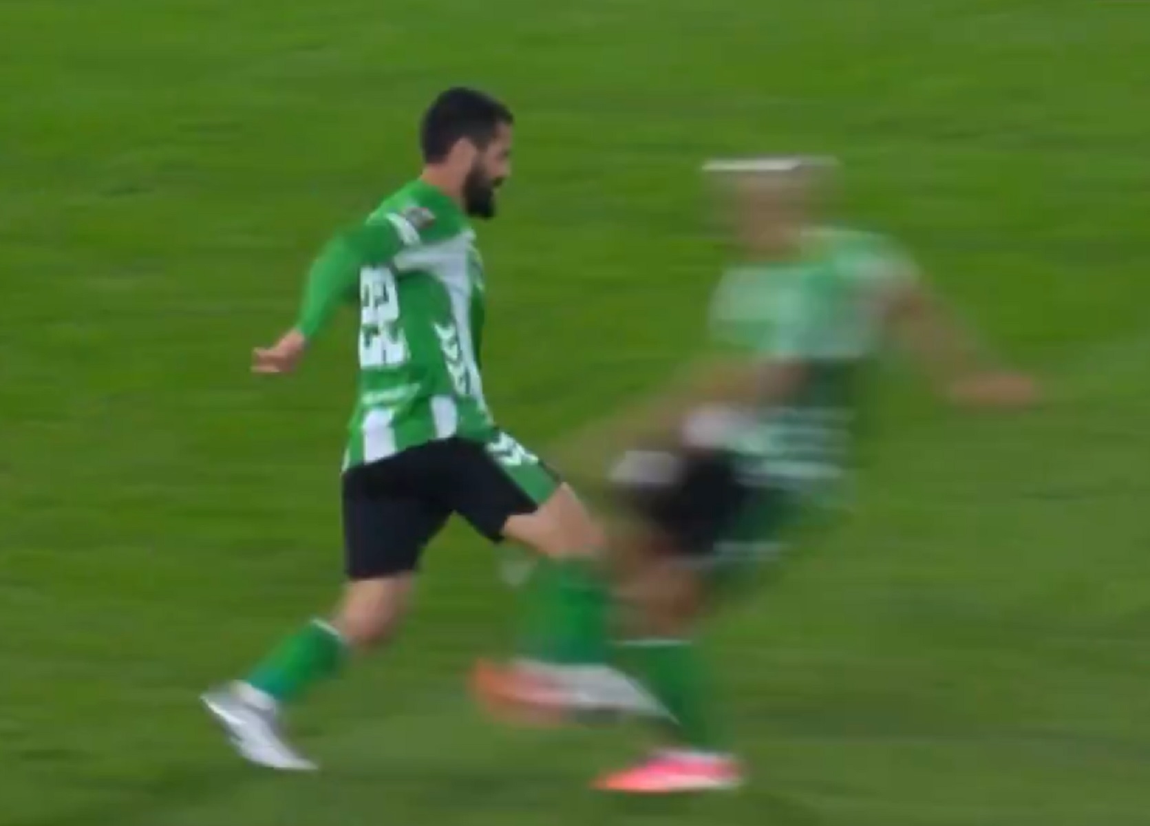 Τραυματισμός… μυστήριο στη Μπέτις: Συγκρούστηκαν Άμραμπατ και Ίσκο (vid)