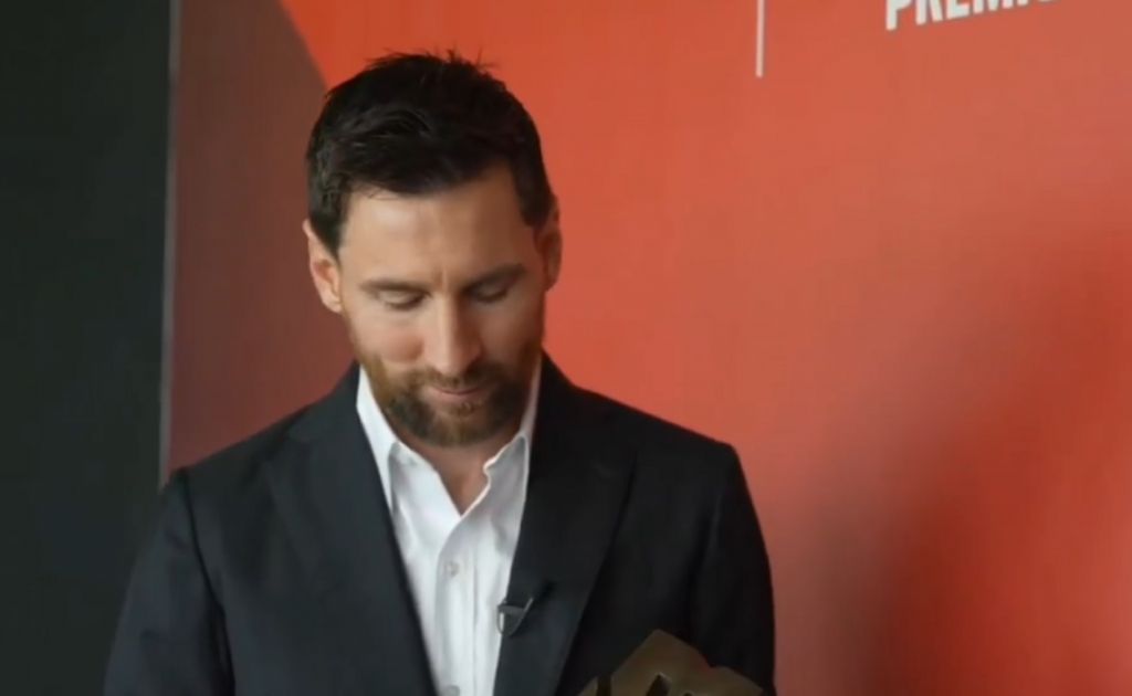 Μέσι με δάκρυα στα μάτια: «Θα επιστρέψω στη Βαρκελώνη, θα είμαι δίπλα στην ομάδα»