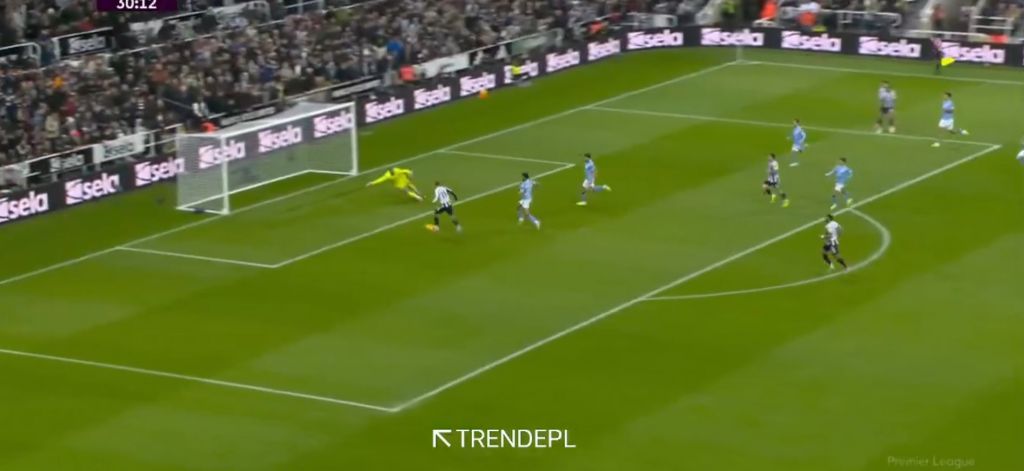 Έχουμε νικητή: Ο Μπαρνς παίρνει το βραβείο για το «άχαστο» γκολ που έχασε! (vid)