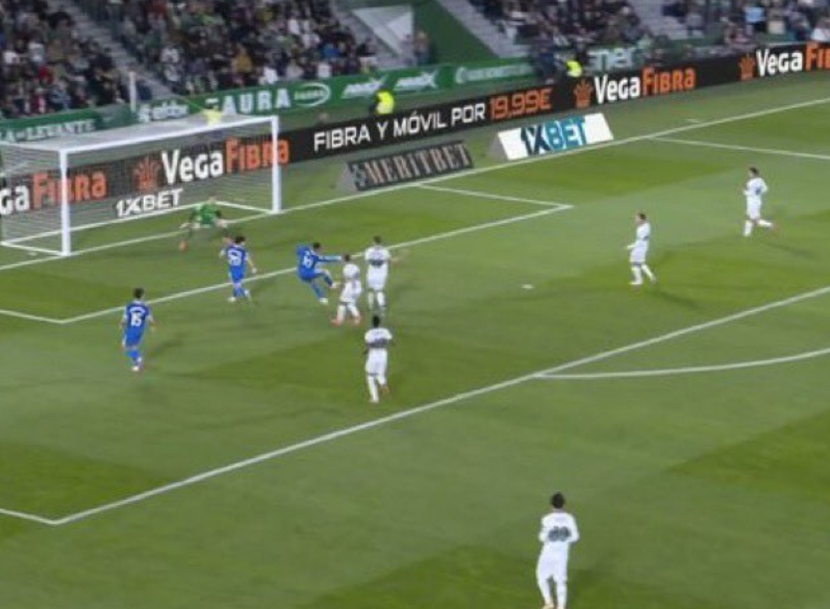 O «μπλαουγκράνα» Πένια κατεβάζει… ρολά στον Μπαπέ (vid)