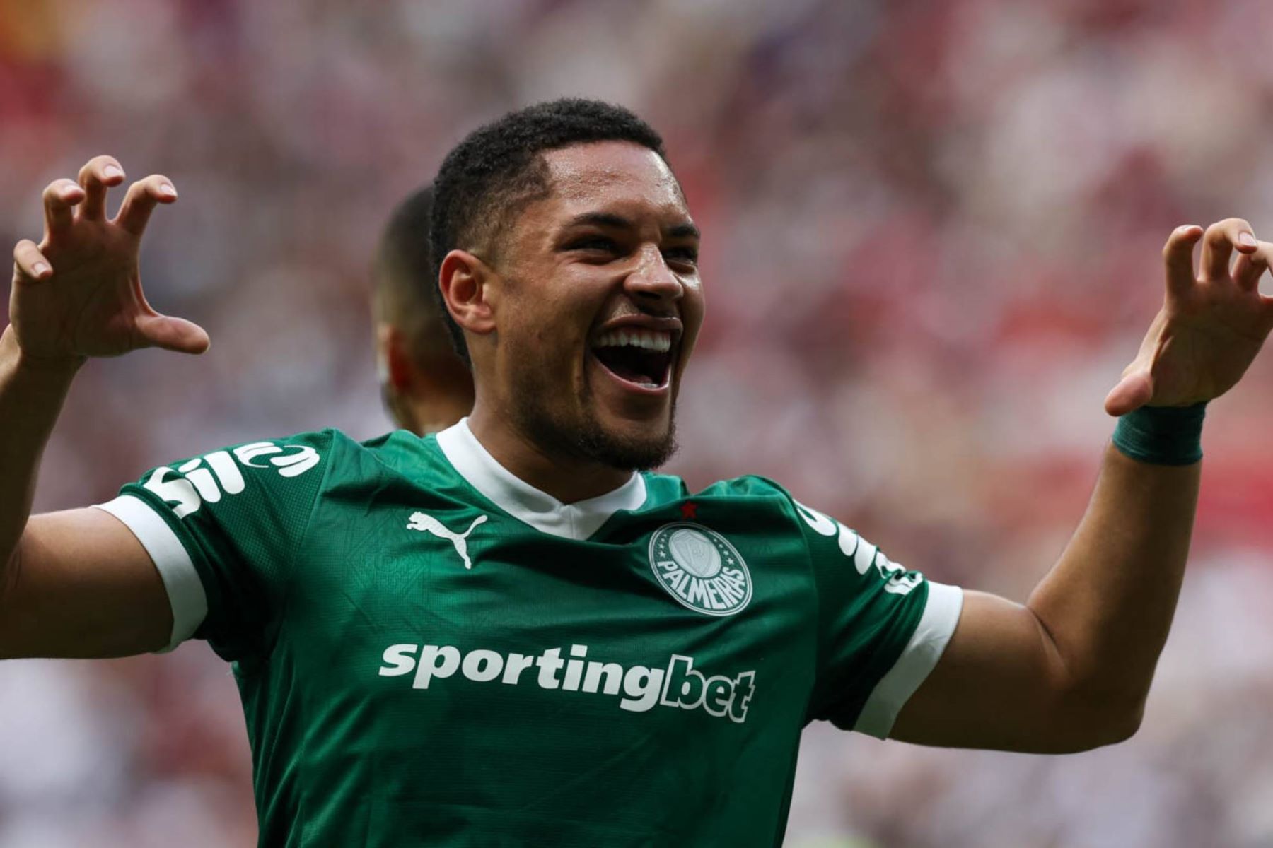 Η Γιουνάιτεντ «ζεσταίνει» τα ταμεία της Μπαρτσελόνα με δέκα εκατ. ευρώ