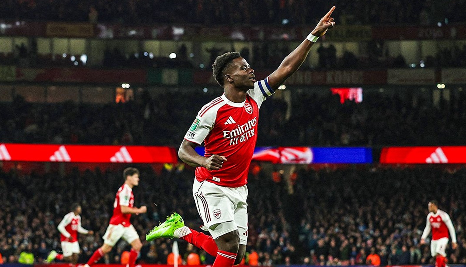 Ξεκάθαρος ο Σάκα: «Μην μου μιλάτε για τίτλους από τώρα!» (vid)