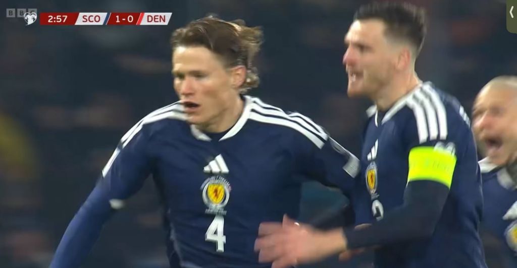 Γκολάρα με «ψαλιδάκι» από τον ΜακΤόμινεϊ! (vid)