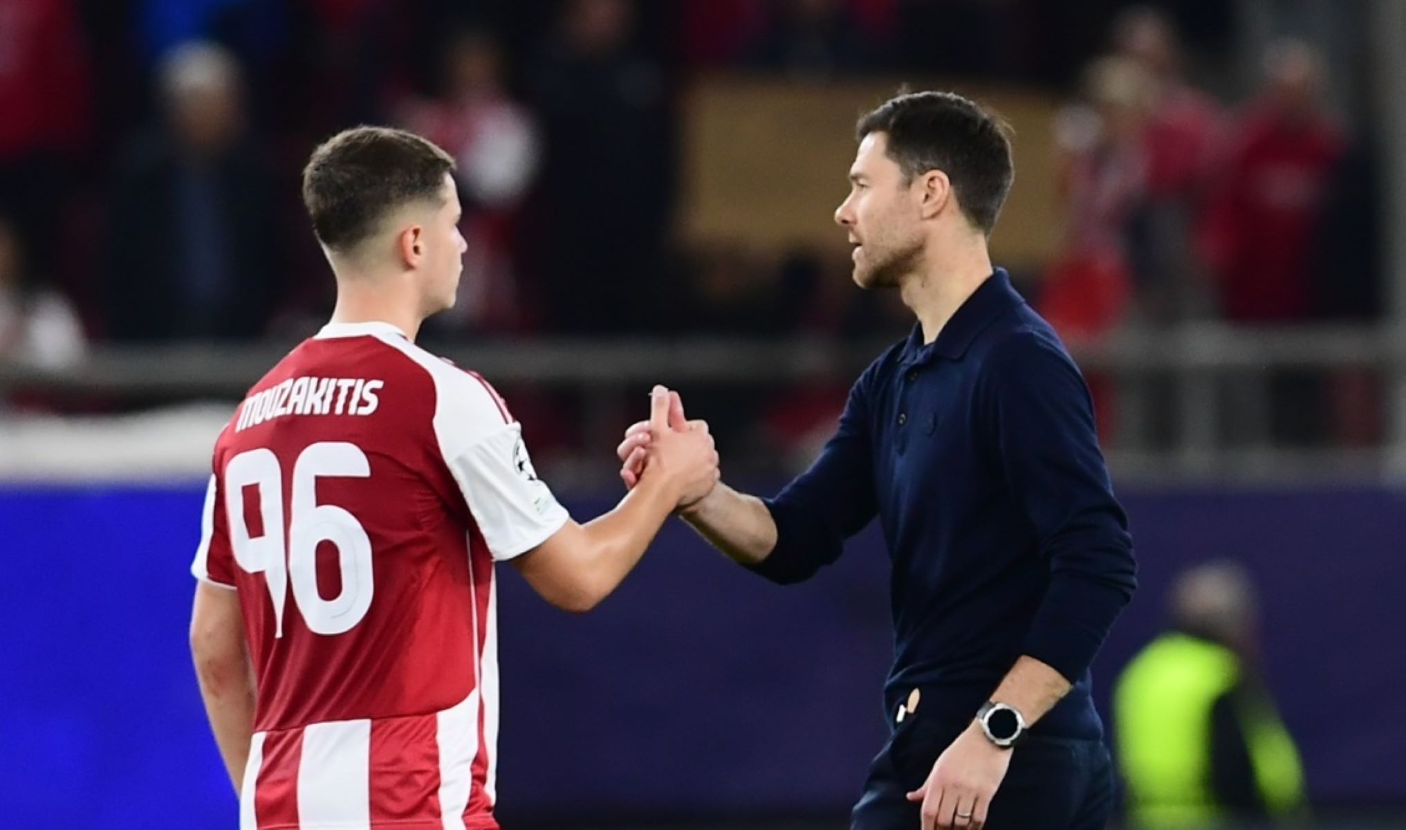 Σύσσωμη η Ρεάλ Μαδρίτης υποκλίθηκε στον Ολυμπιακό